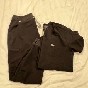 Figs Black Scrub Set Large